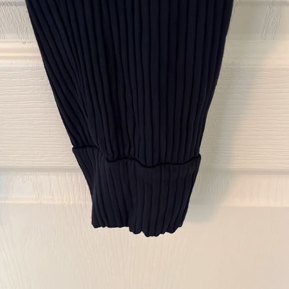 Banana Republic joggers - Navy - “dressy” casual - Picture 4 of 6